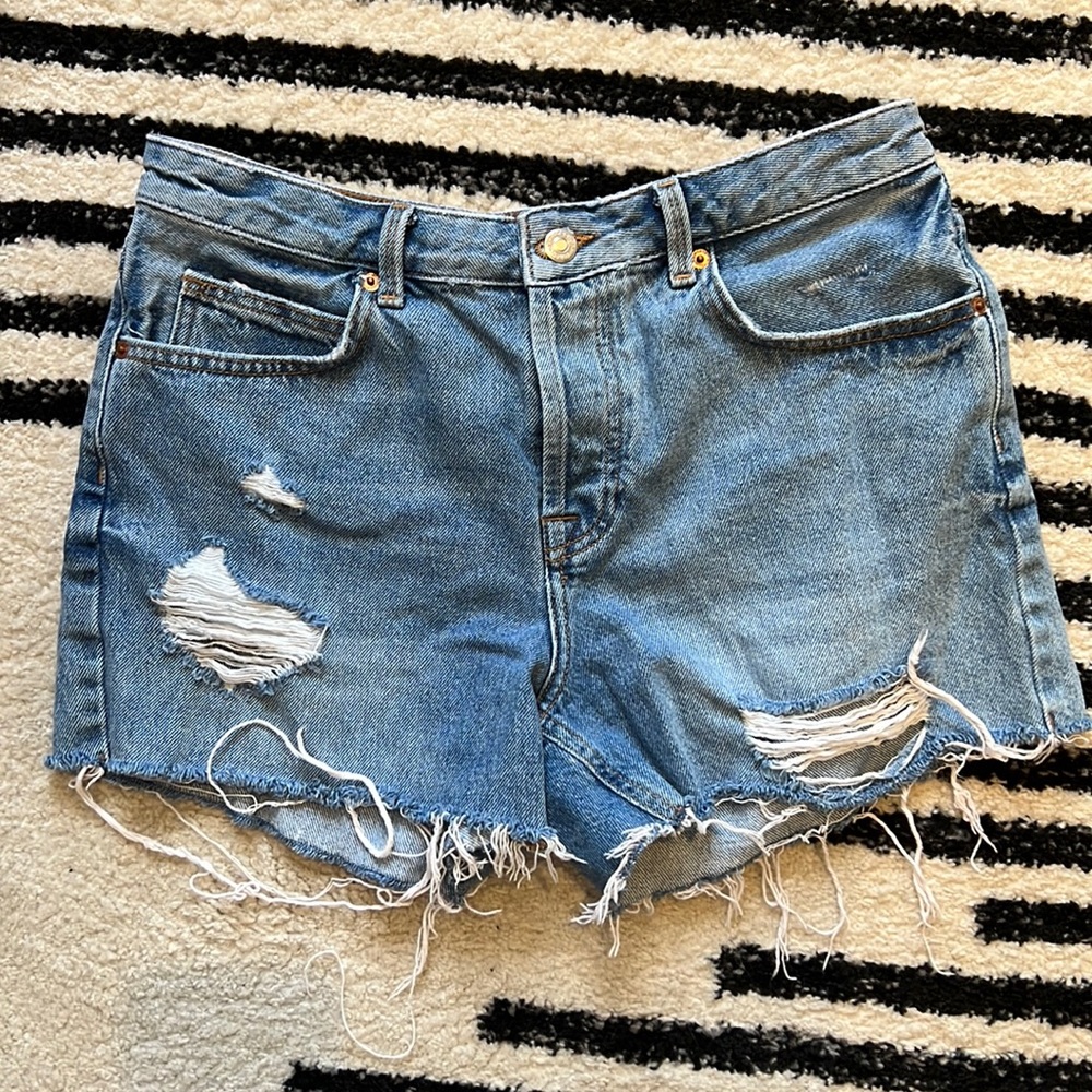 Topshop Moto Ashley ripped jean shorts